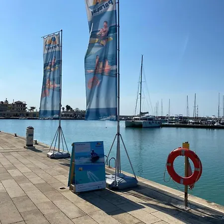 Tre Passi A Mare *