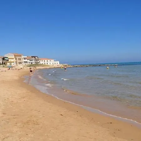 Holiday home Tre Passi A Mare *